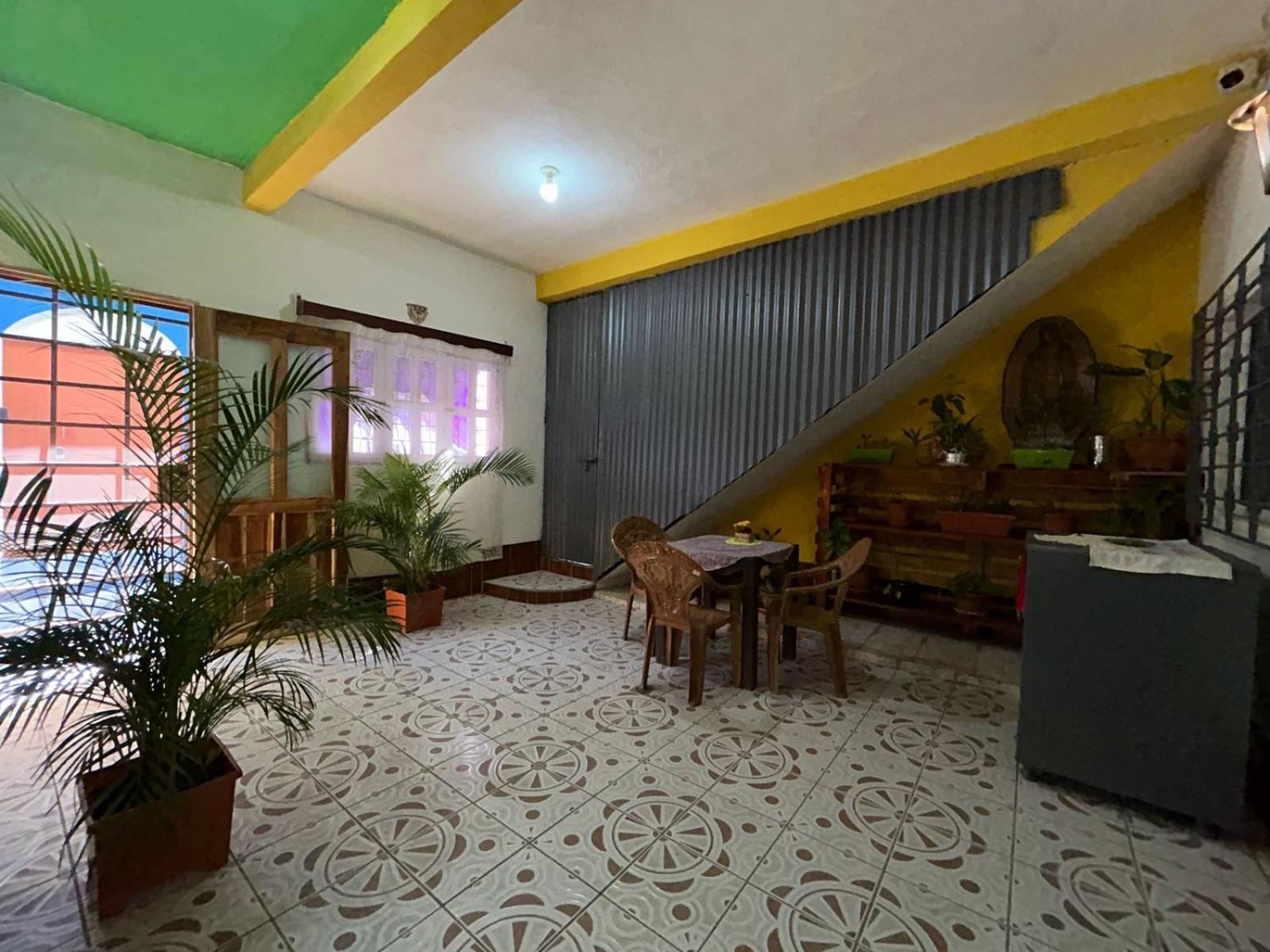 Casa Maya Itza Flores Exterior photo
