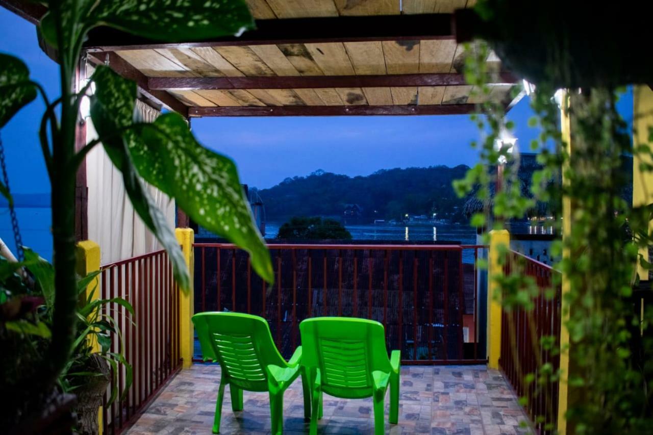Casa Maya Itza Flores Exterior photo